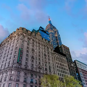 Martinique On Broadway, Curio Collection By Hilton Nowy Jork